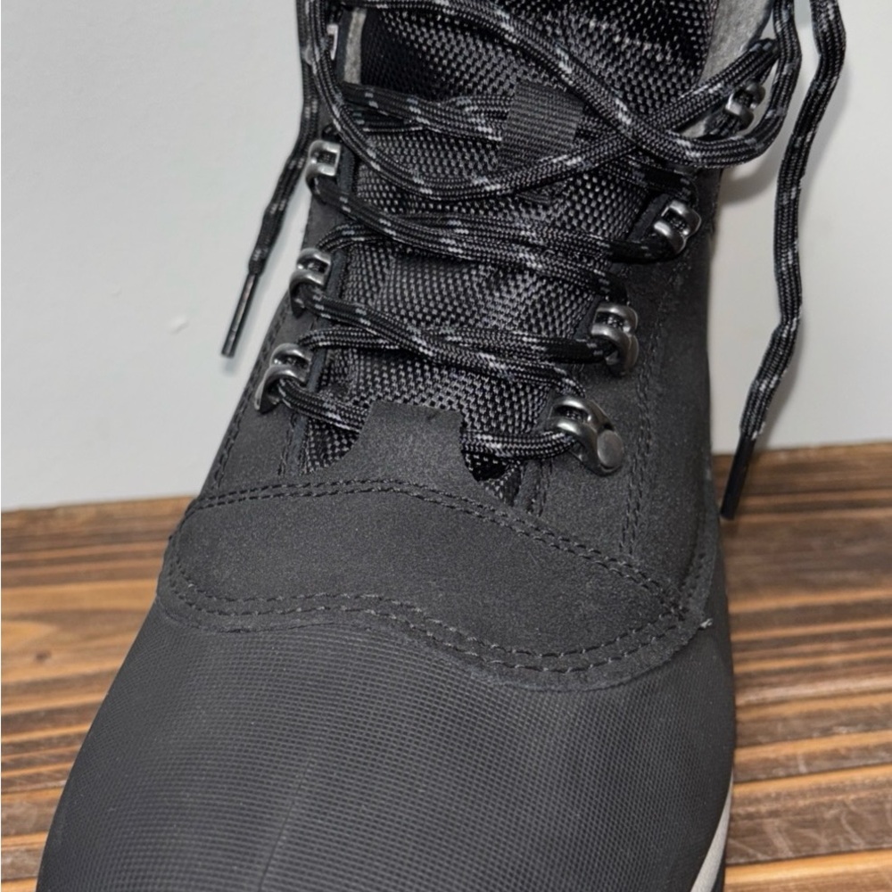 All in Motion Men Waterproof Winter Boots Black US Size 12 New with Tags no box - Picture 10 of 10